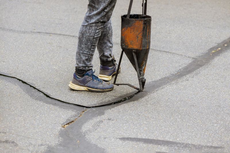 Hot Tar Driveway Sealing in Tampa, FL